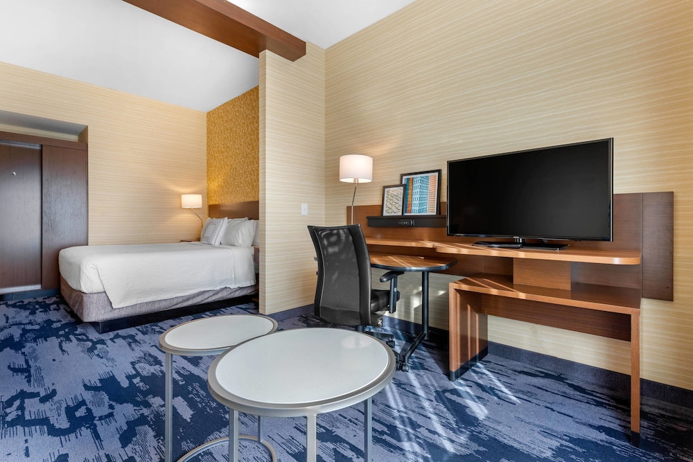 Fairfield Inn & Suites By Marriott Mebane 33/34