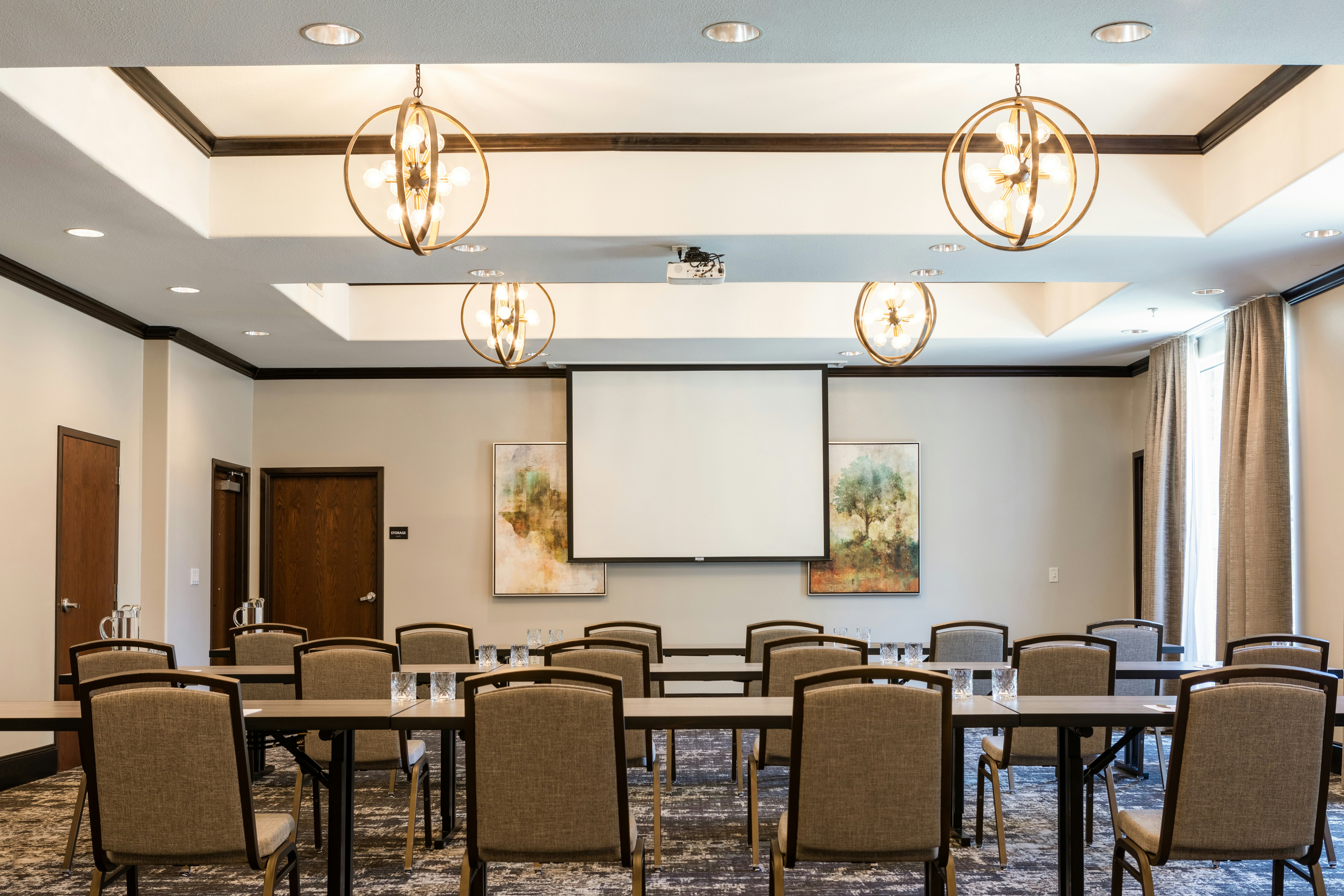 Hampton Inn Suites Boerne 30/63