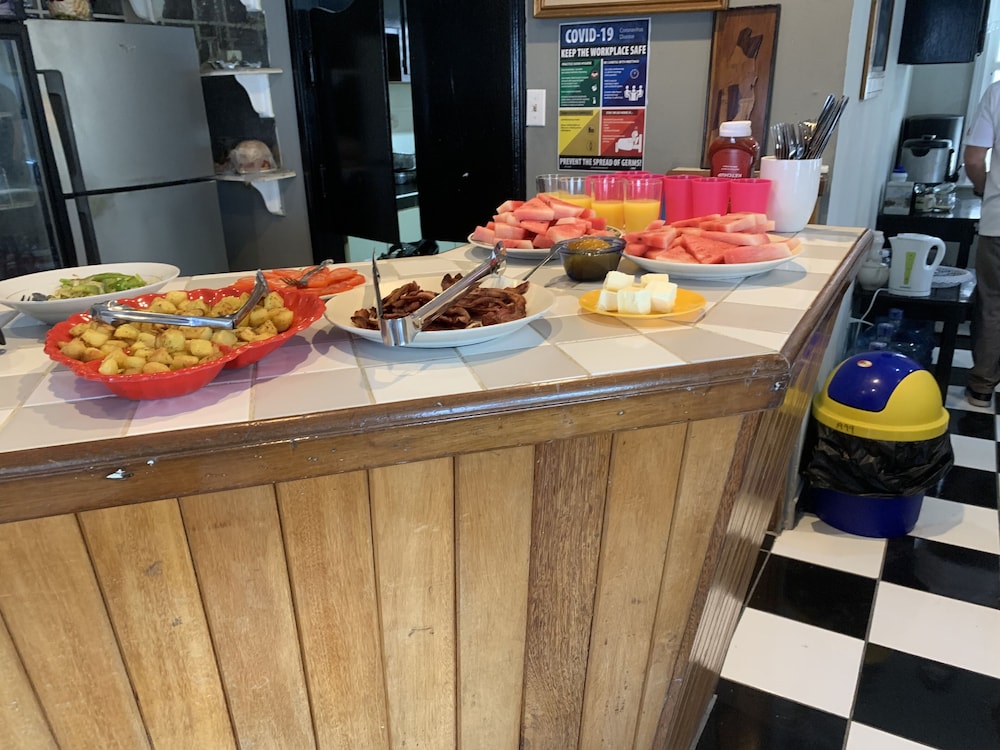 restaurant-cafeteria