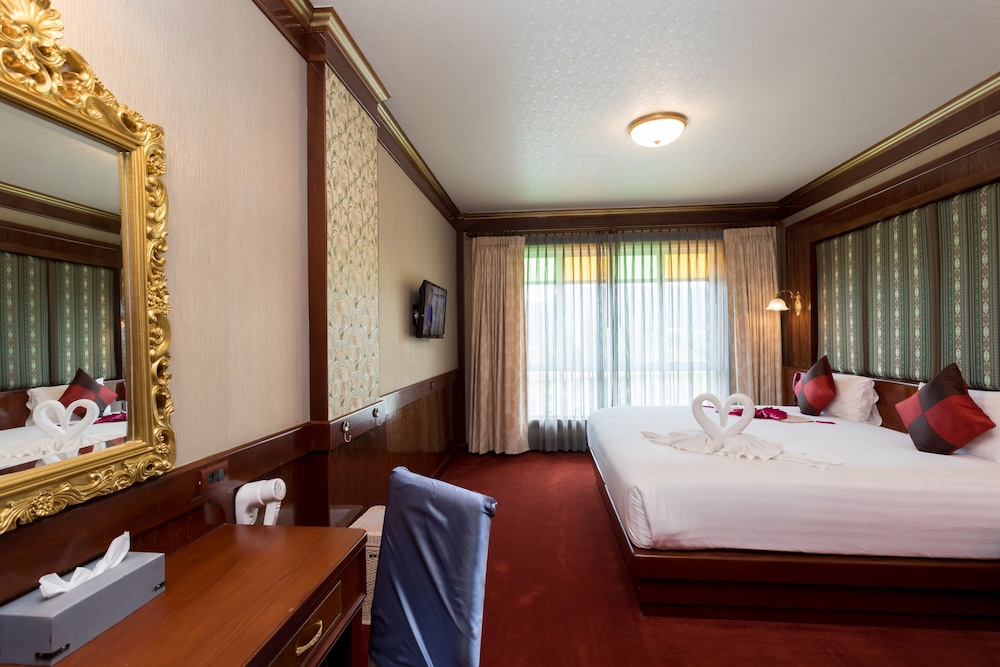 Erawan Hotel 19/66