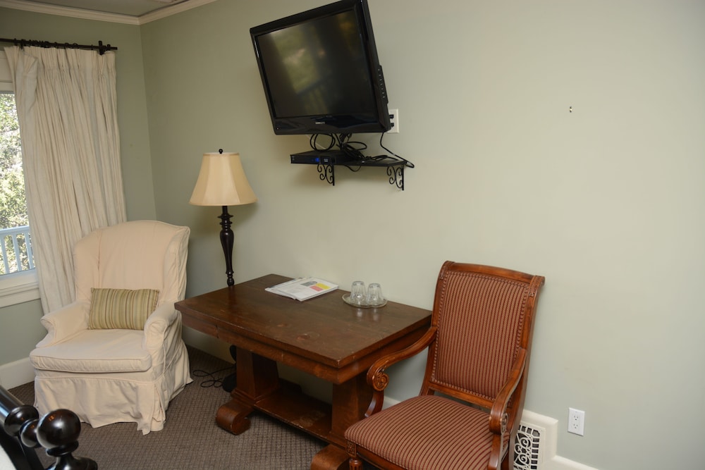 Arroyo Vista Inn 55/72