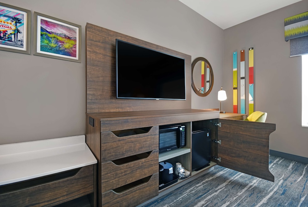 Hampton Inn Las Vegas Strip South 41/60