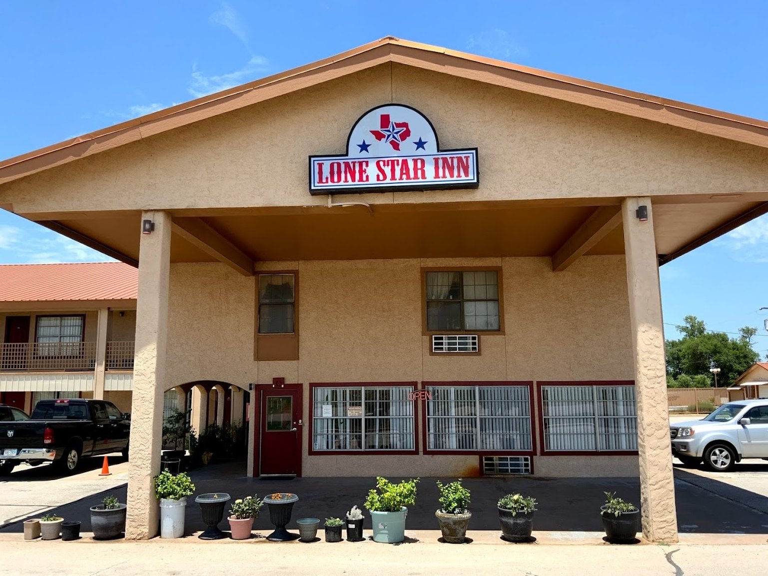 Lone Star Inn 15/43