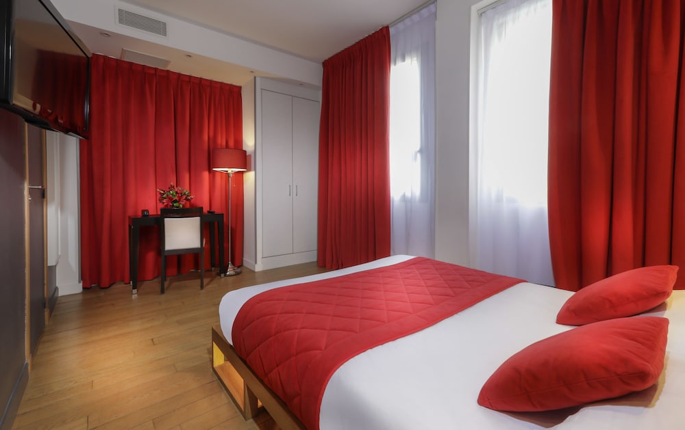 AMBRE HOTEL 10/39