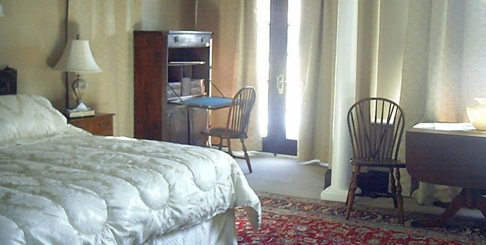 The Inn at Saratoga 21/53