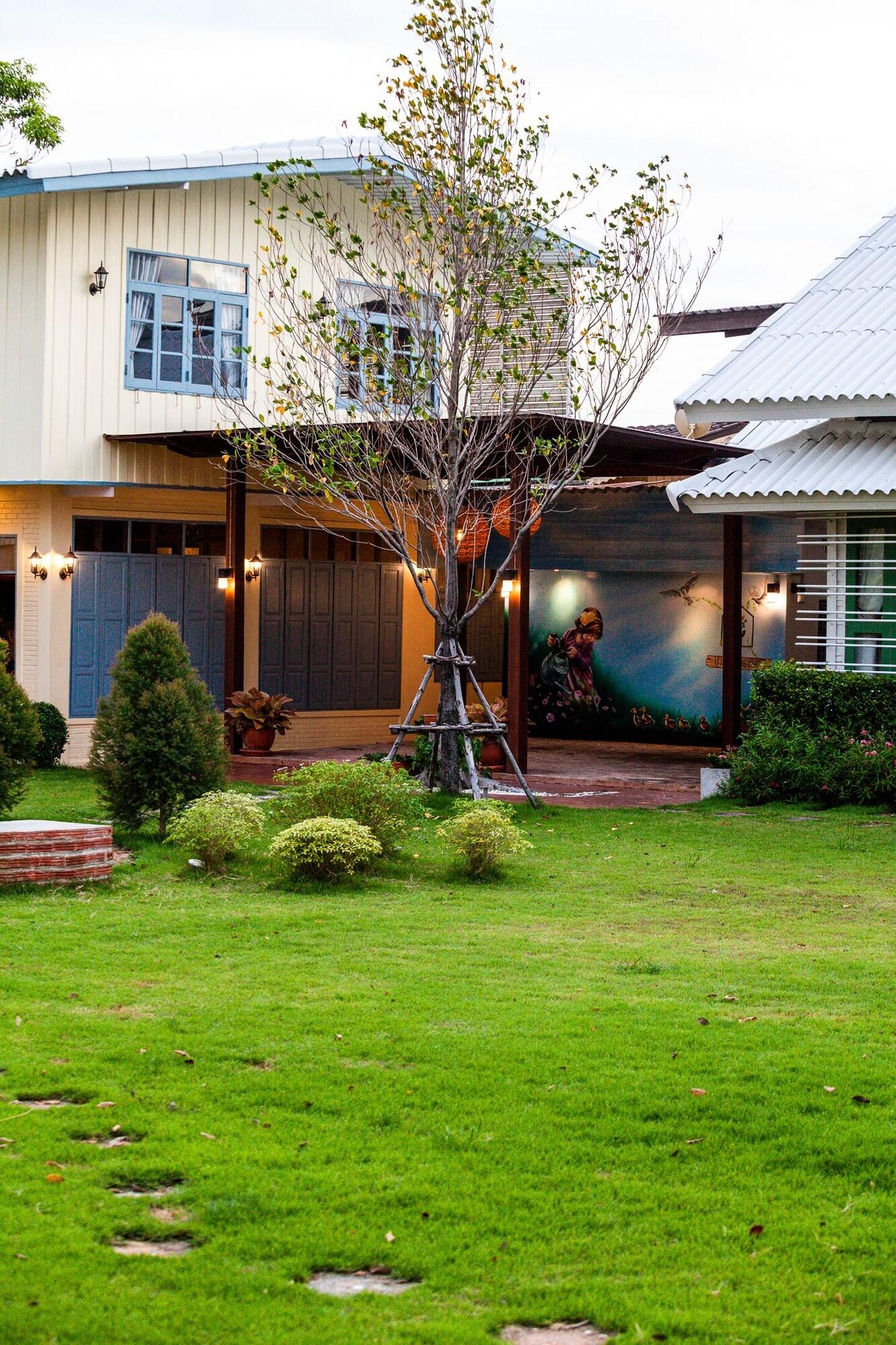 Baan Suan Krung Kao 49/57