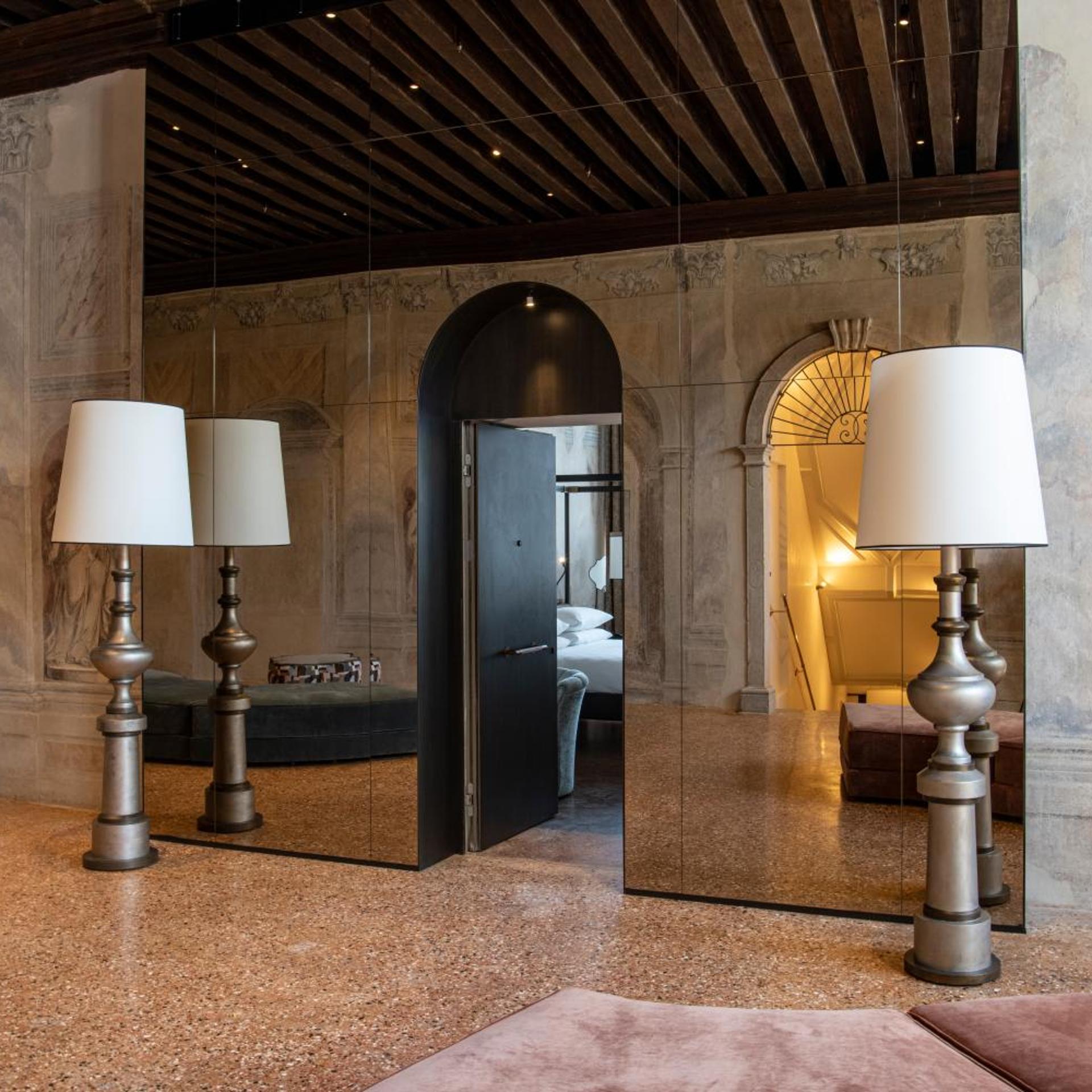 Palazzo De Polo 26/50