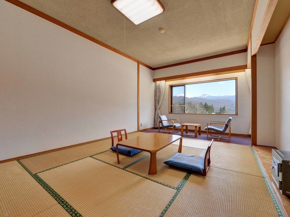 Oze Iwakura Resort Hotel 25/32