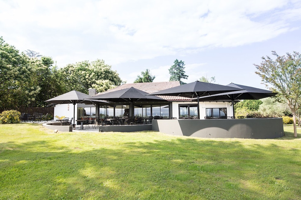 Chateau Du Clair De Lune 47/50