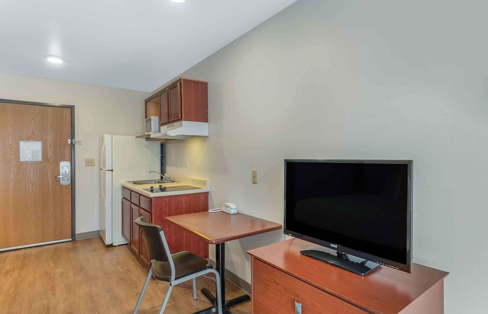 Studio 6 Extended Stay Little Rock Southwest AR 34/50