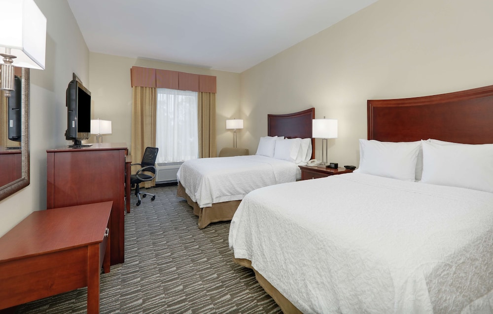 Hampton Inn & Suites Southern Pines-Pinehurst 11/42