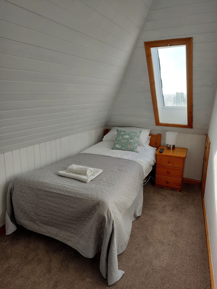 Eddlewood Guest House 3/43