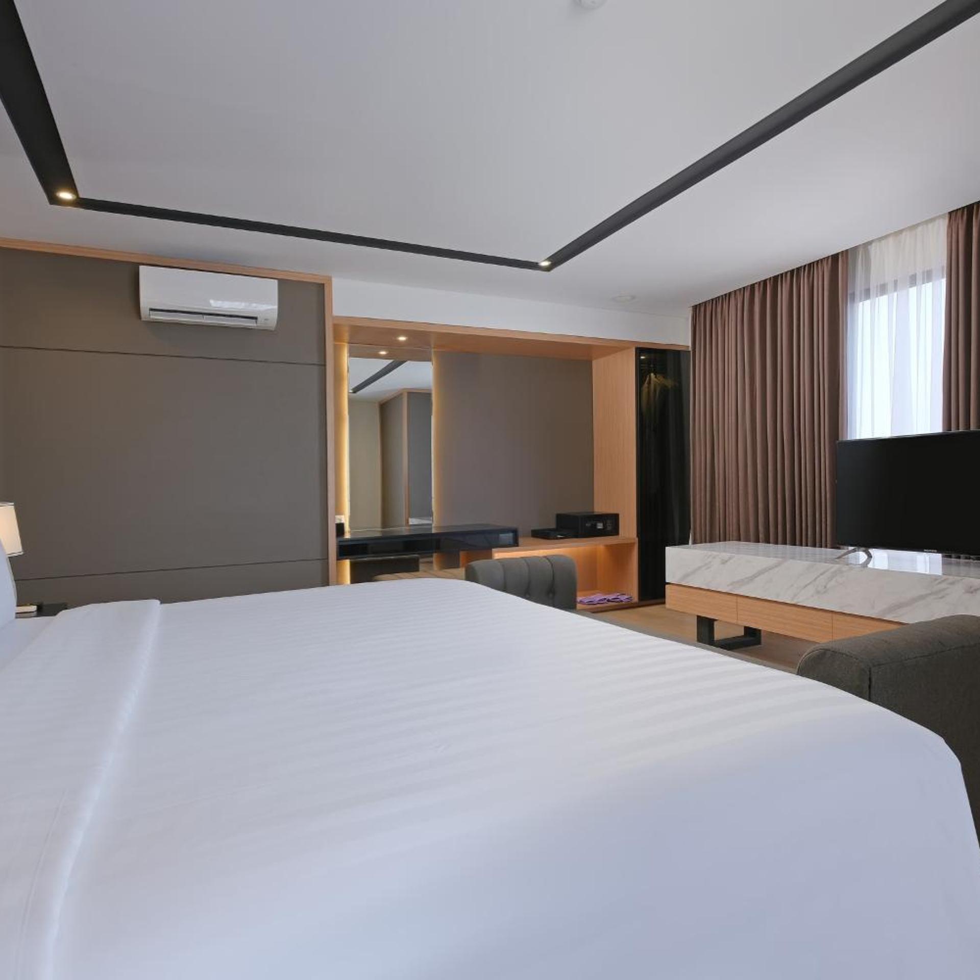 Room at Quest Prime Pemuda - Semarang, SEMARANG