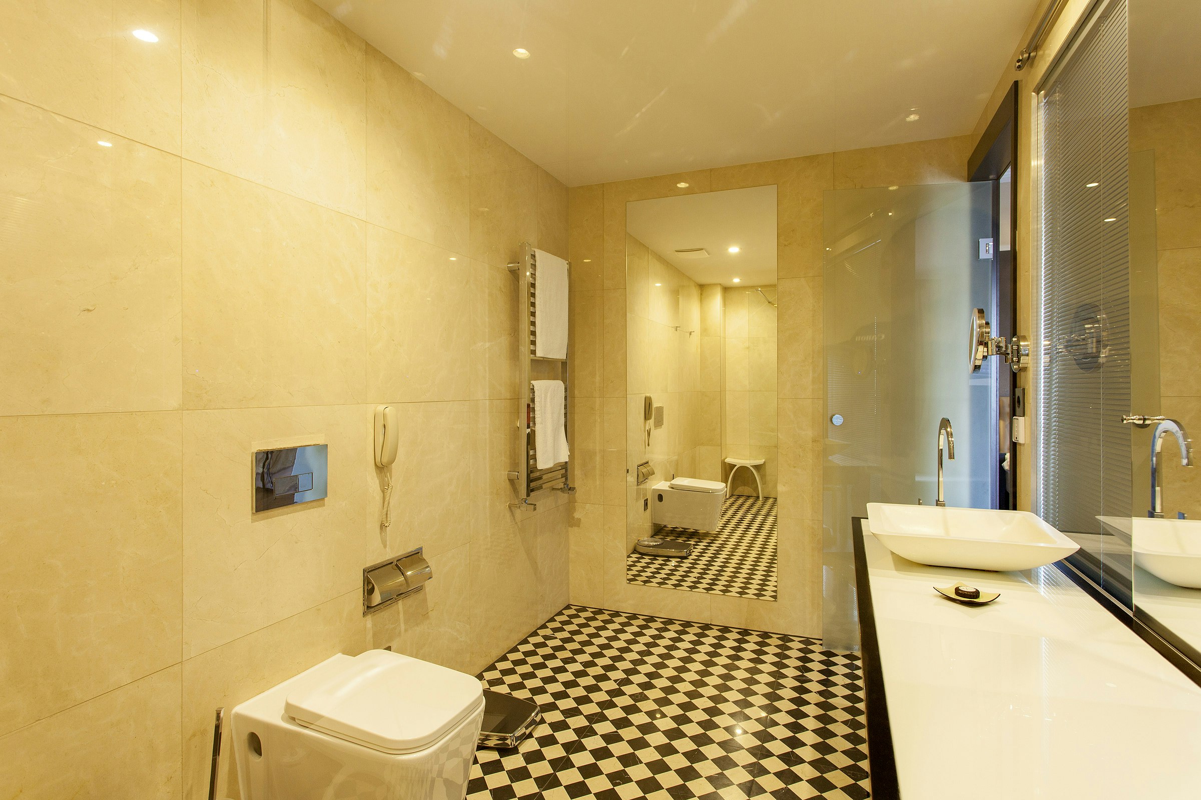 Quentin Boutique Hotel 29/31