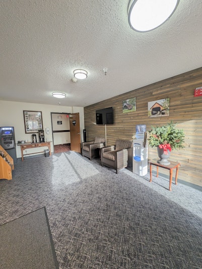 Super 8 By Wyndham Brattleboro 21/29
