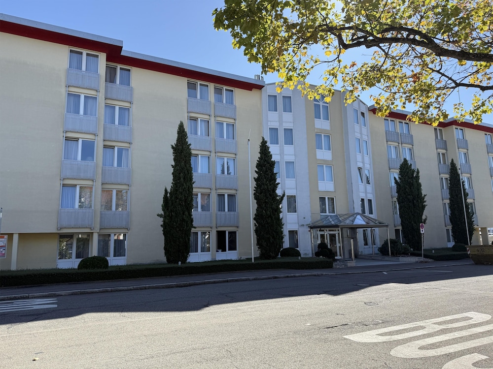 Residenzhotel Stuttgart Airport, Sure Hotel Collection by BW 48/61