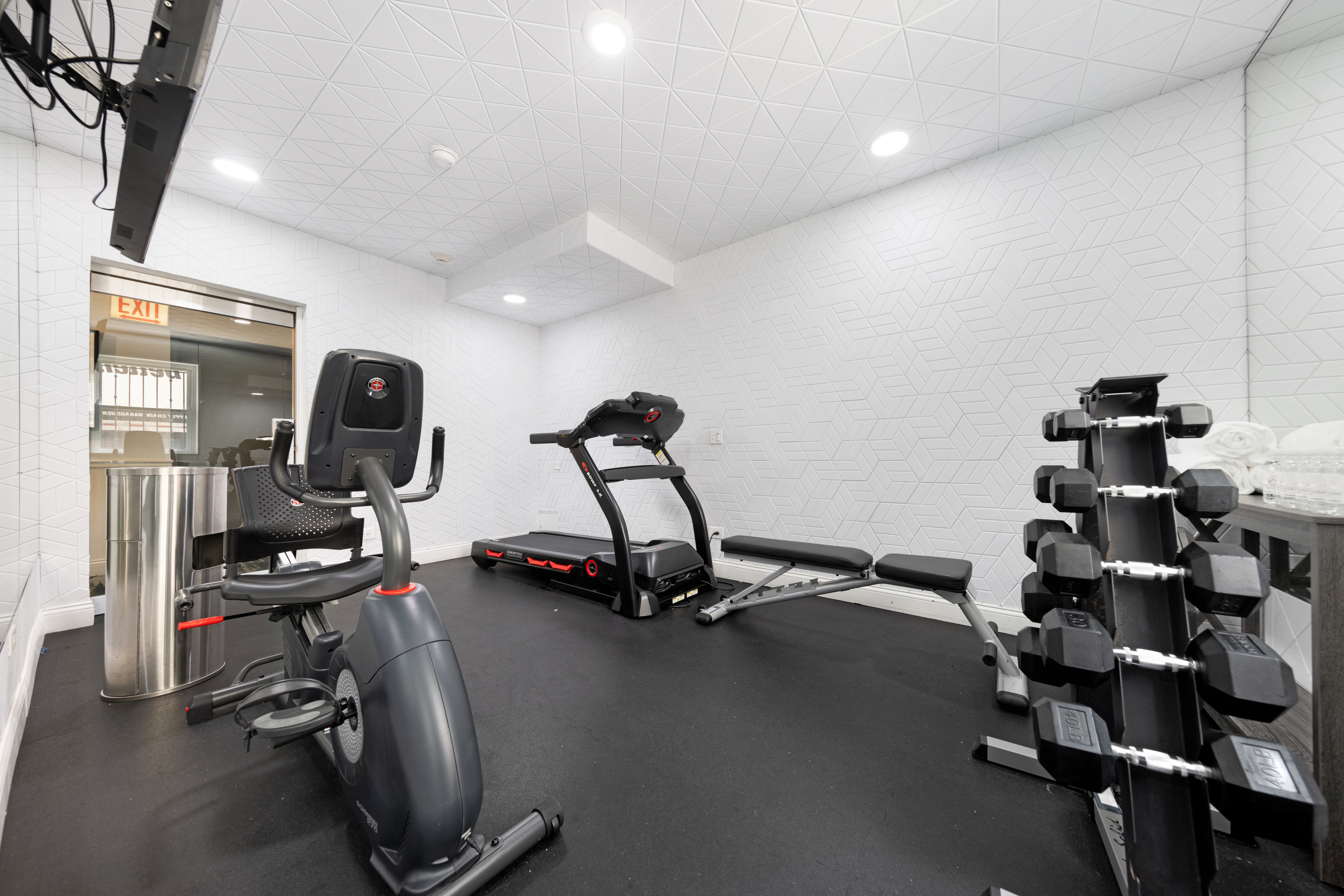 Hotel Chicago West Loop, SureStay Collection by Best Western 42/70