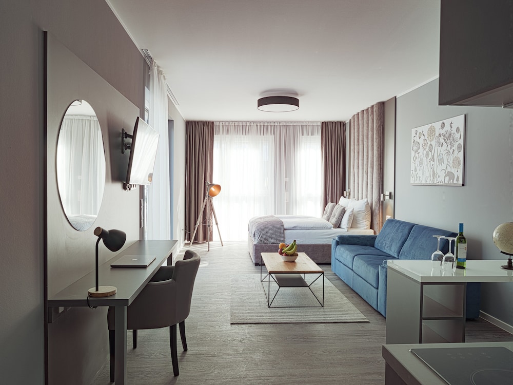 THE ROOMS - Hotel & House 45/58