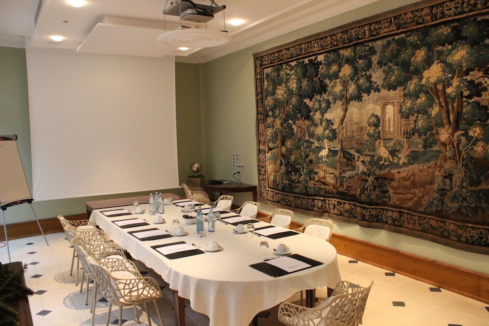 Hotel Le Bouclier D Or And Spa 33/41