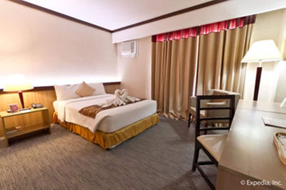 Dohera Hotel 11/69