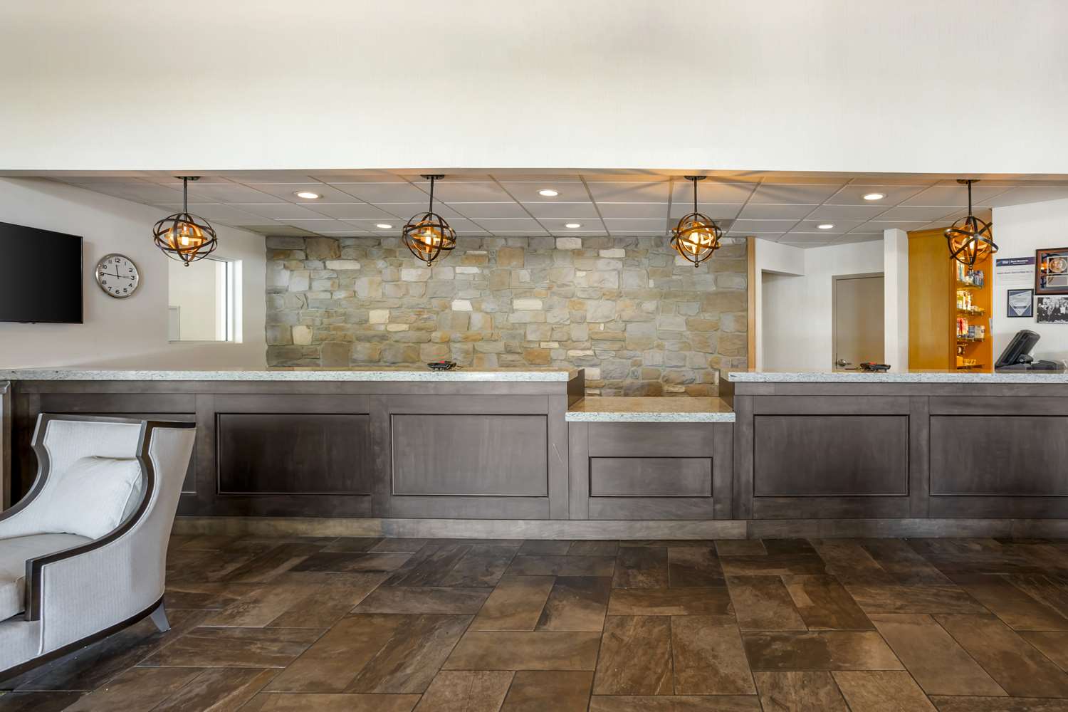 SureStay Studio by Best Western Paradise Lancaster County 5/27