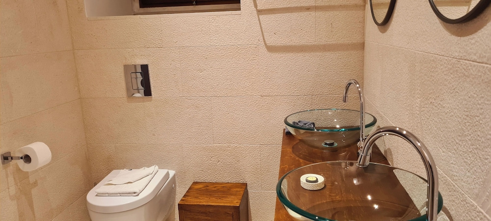 San Teodoro Boutique Hotel 49/50