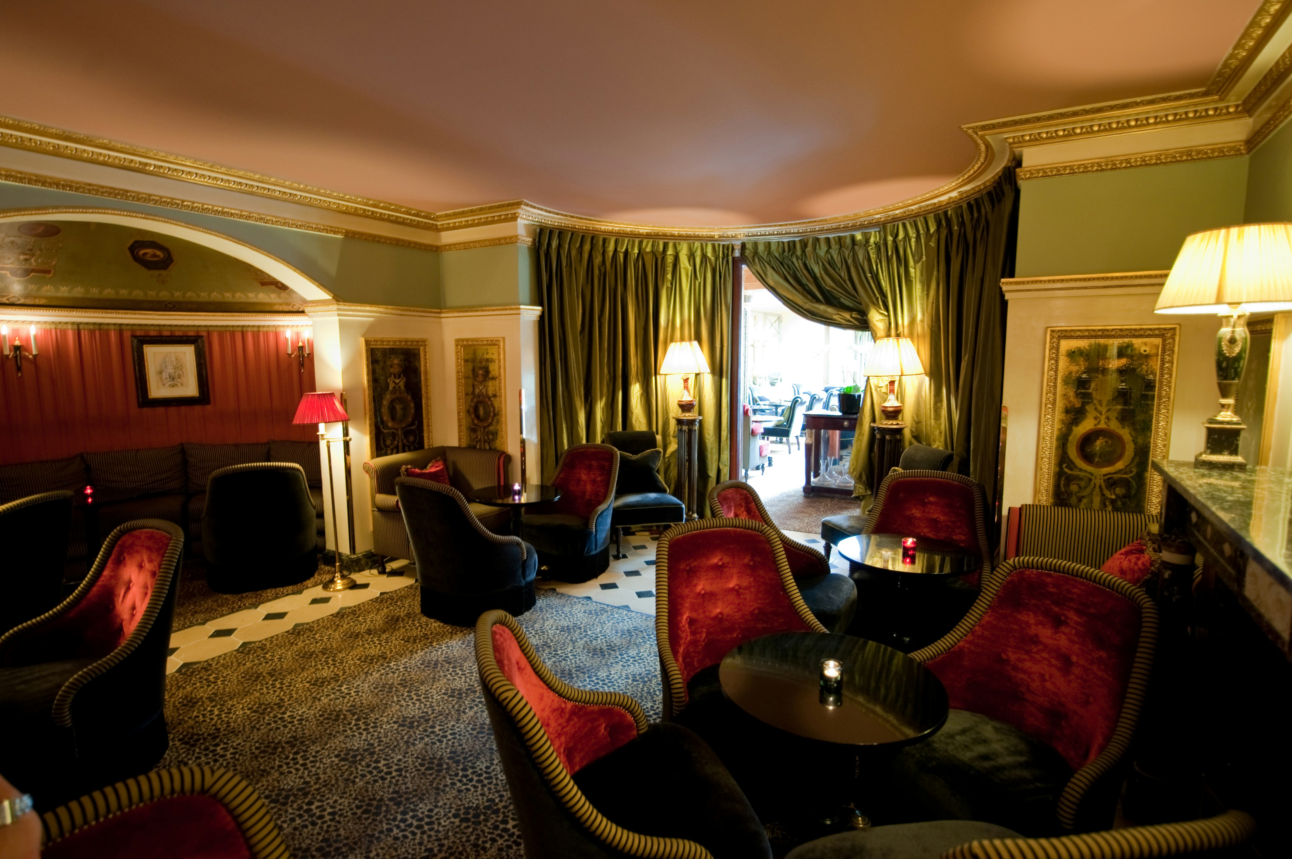 L'hotel 23/28