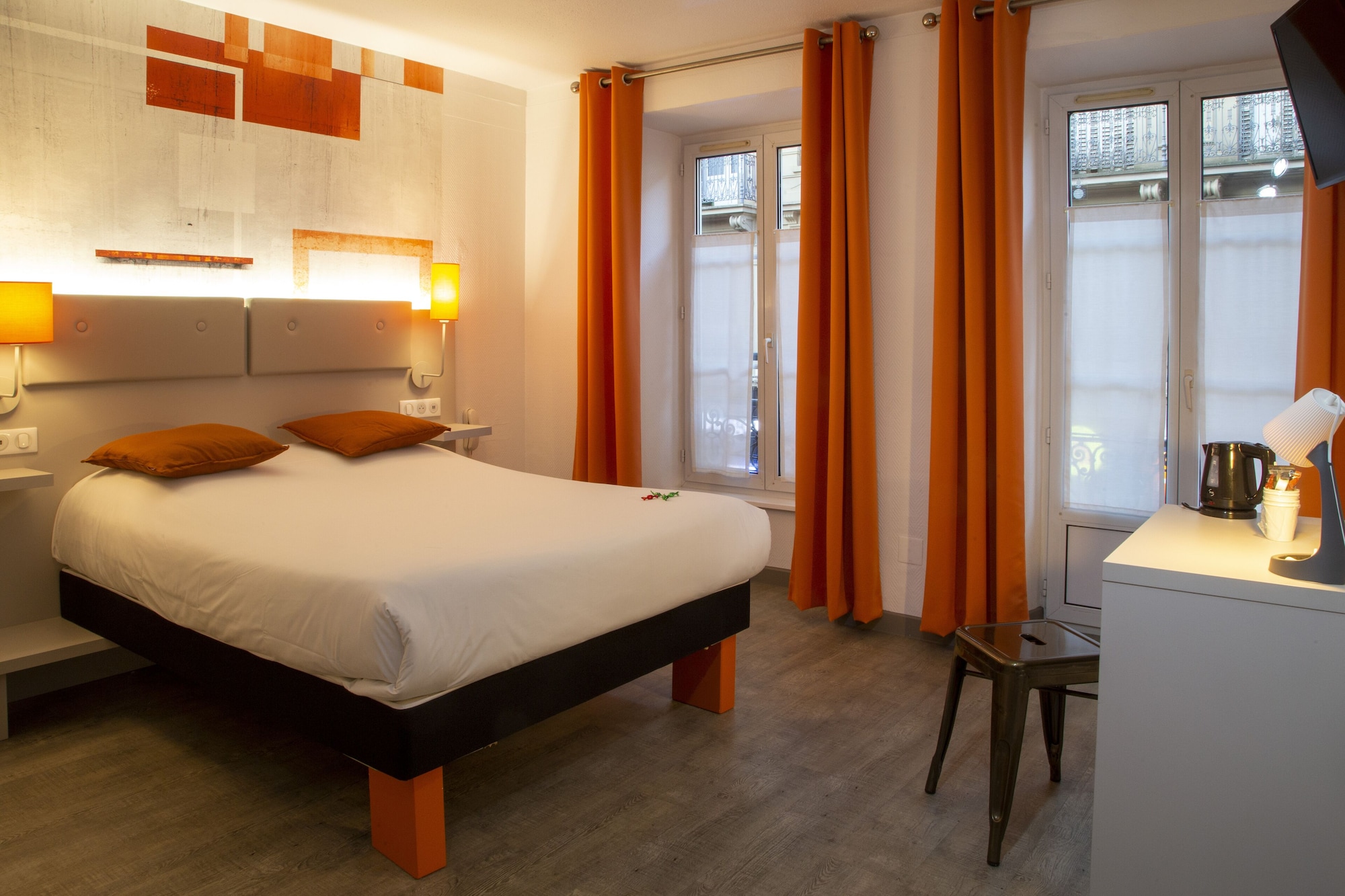 SUPERIOR, DOUBLE BED
