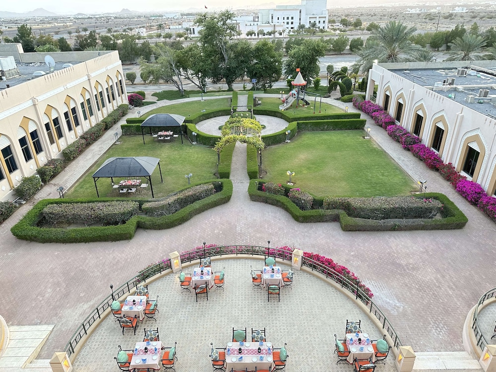 Golden Tulip Nizwa Hotel 62/69