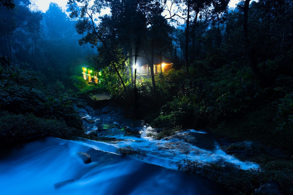 Falling Waters 41/50