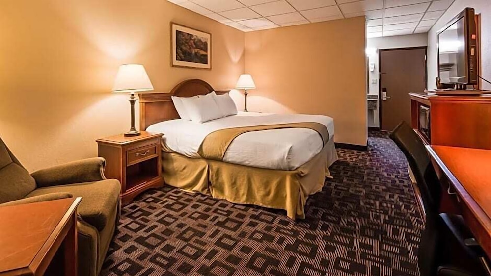Rodeway Inn McPherson East 7/36