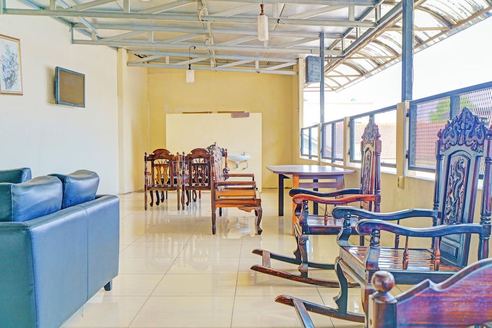 Oyo 230 Maleo Residence 52/55