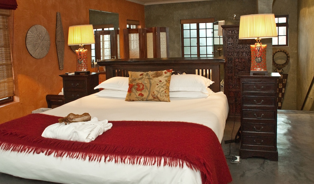 Singa Town Lodge 17/58