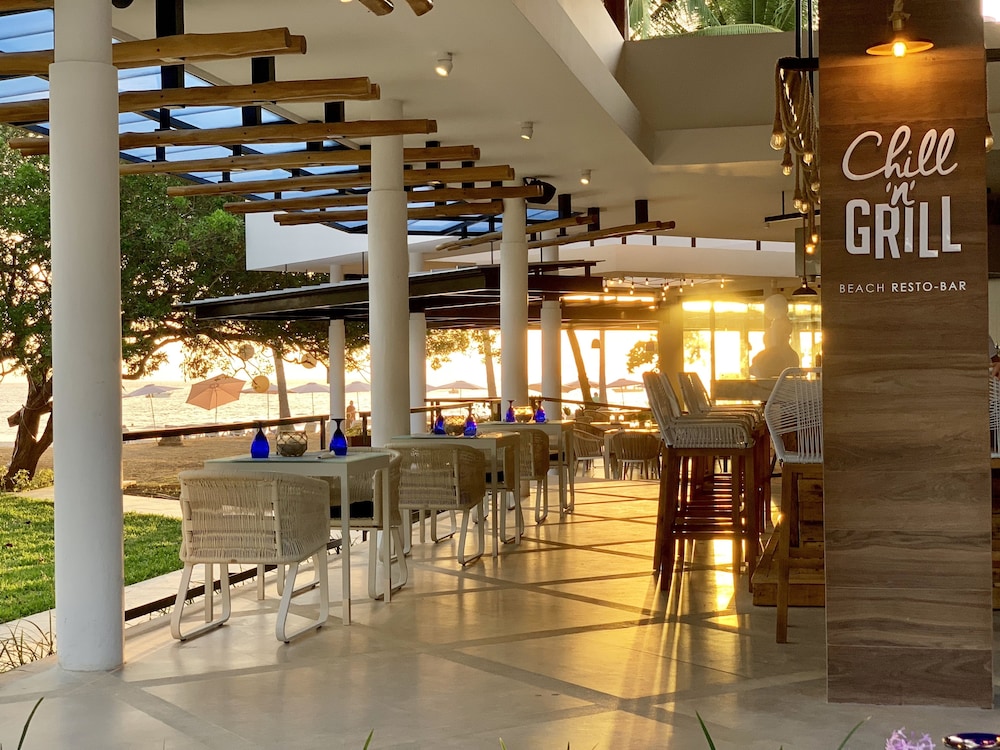 Azura Beach Resort - Adults Only 52/67