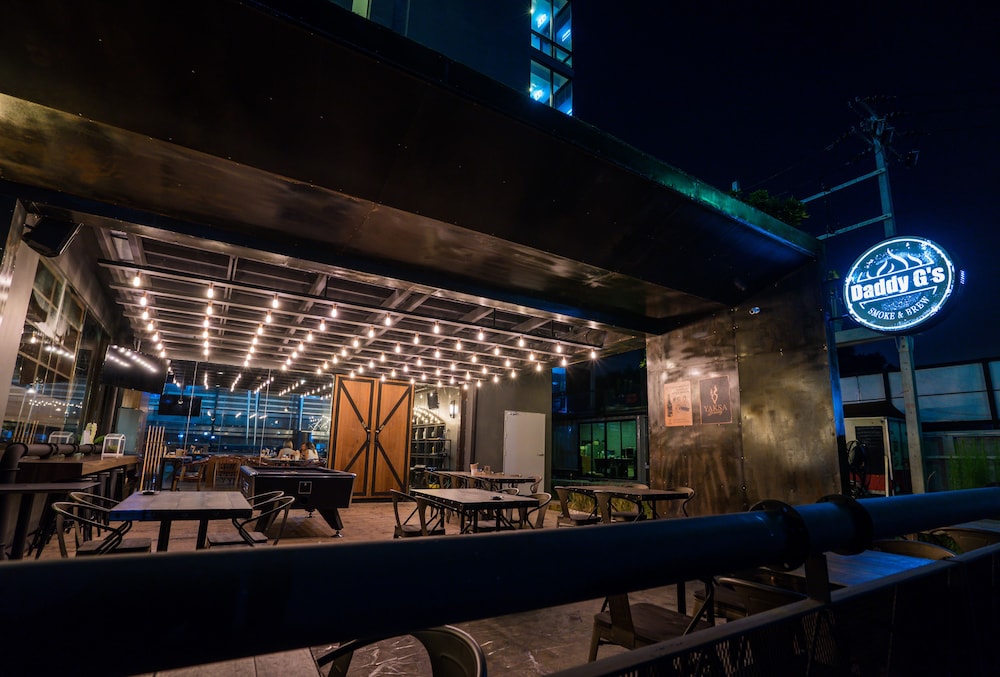 Onyx Hotel Bangkok 6/63