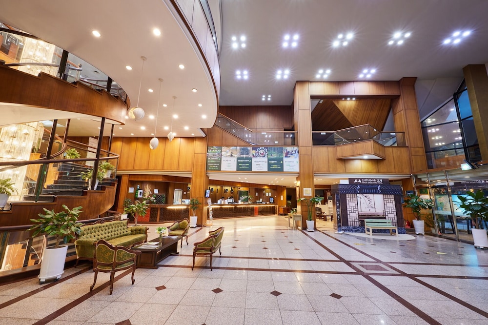Osaek Greenyard Hotel 4/37