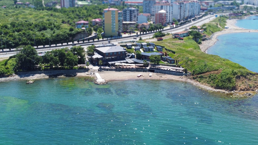 Santana Otel 43/48
