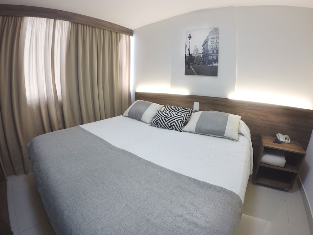 Duble Hotel 15/60