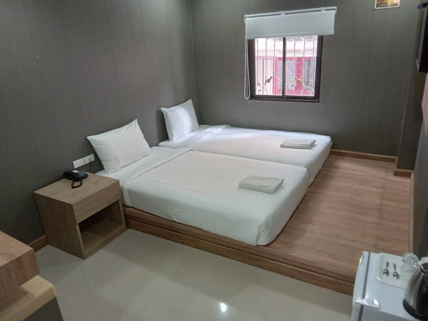 غرفة ديلوكس بسريرين منفصلين، Collection O Pratunam 19 Hotel 3/10