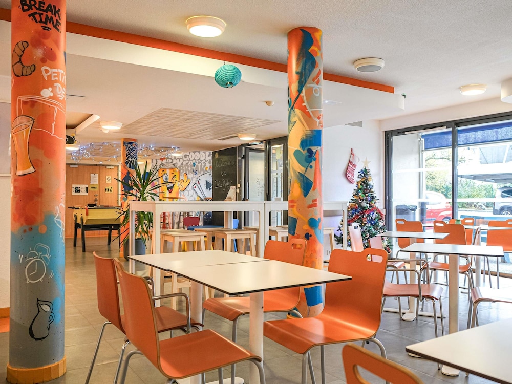 IBIS BUDGET TOULOUSE AEROPORT 54/67