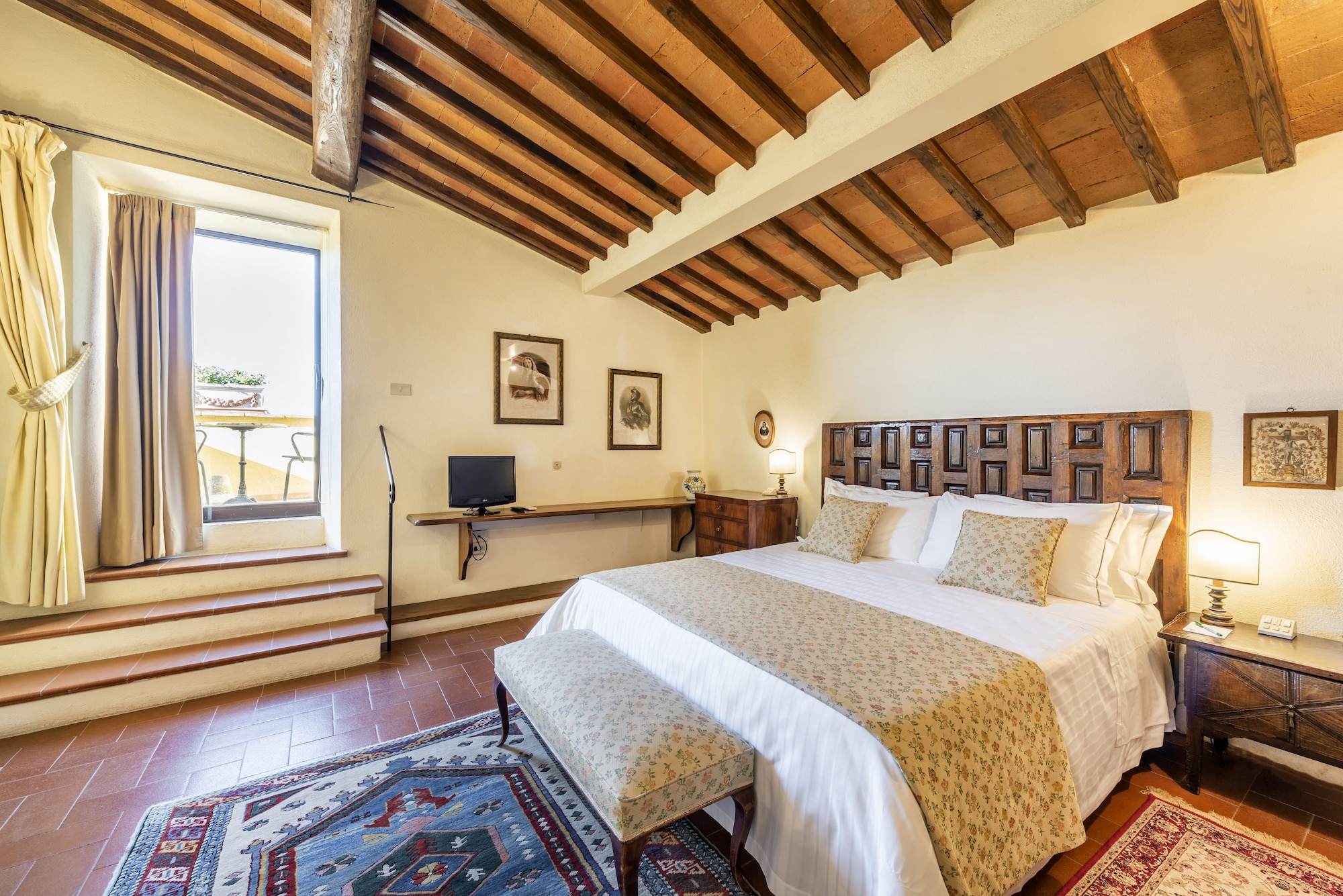 MANOR, DELUXE, HOUSE, DOUBLE BED
