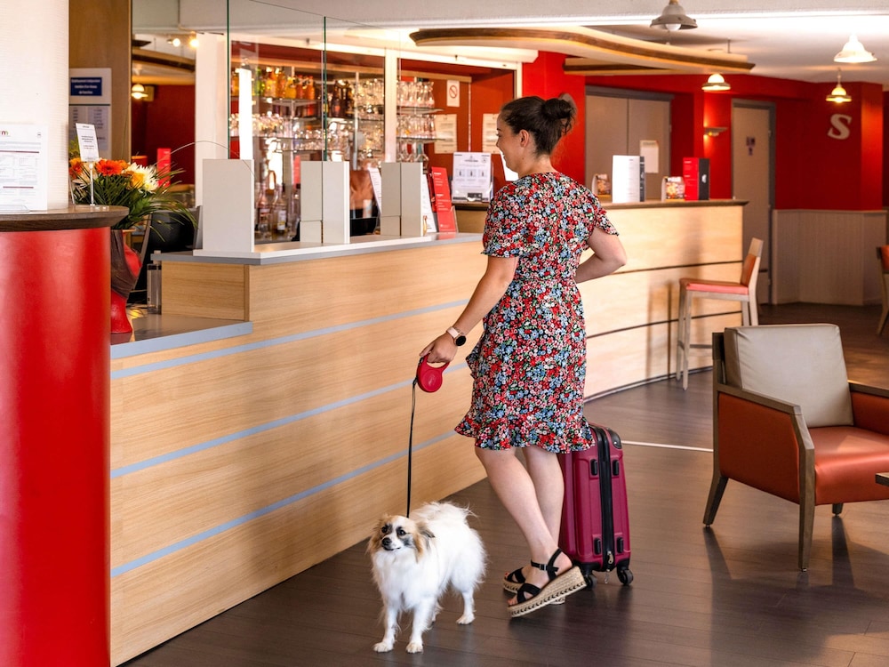 Ibis Autun 28/45