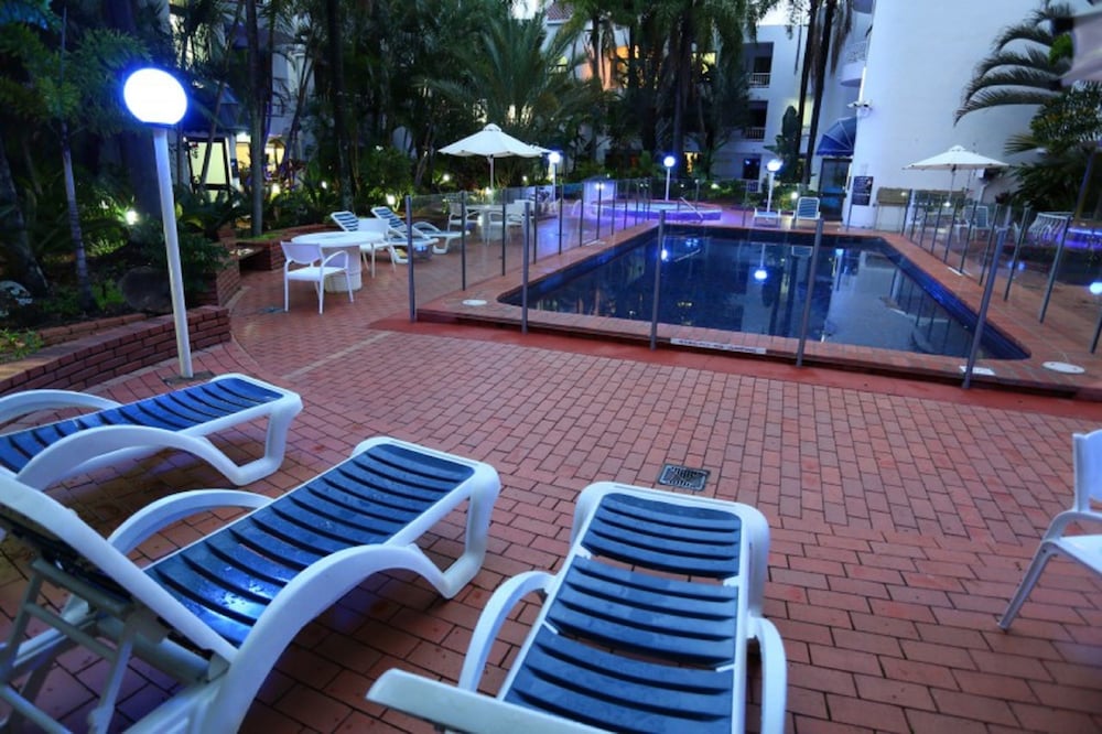 St Tropez Holiday Apartments 16/66