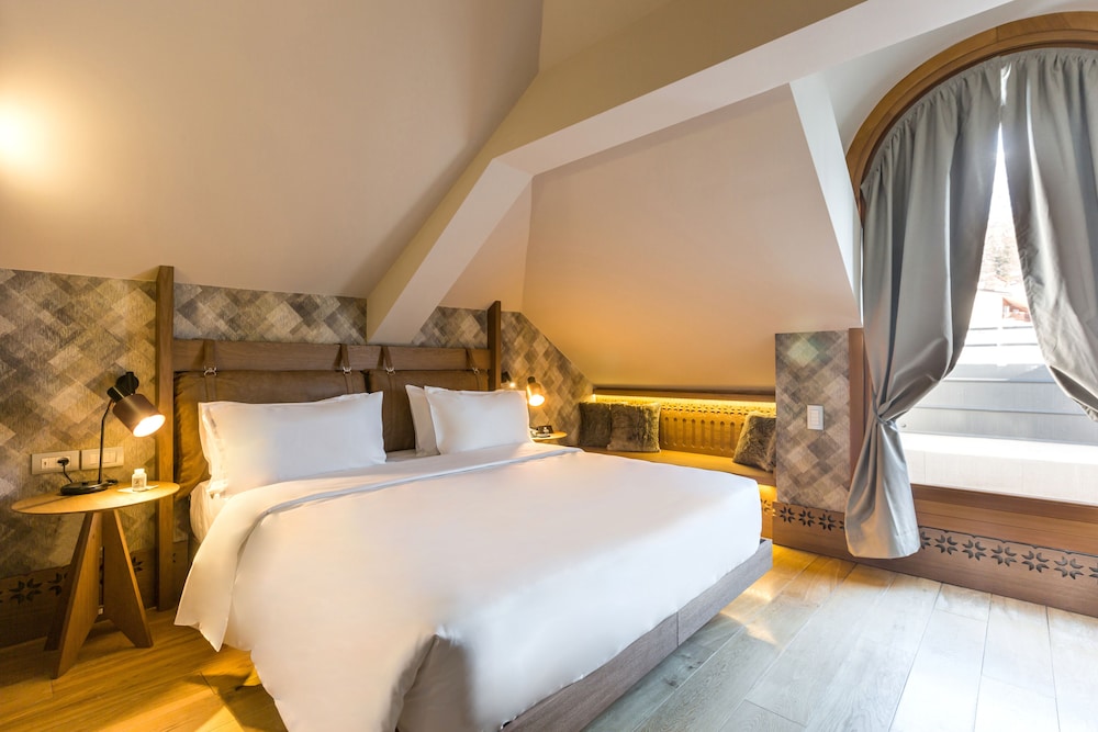 Grand Hotel Savoia Cortina d'Ampezzo, A Radisson Collection Hotel 12/70