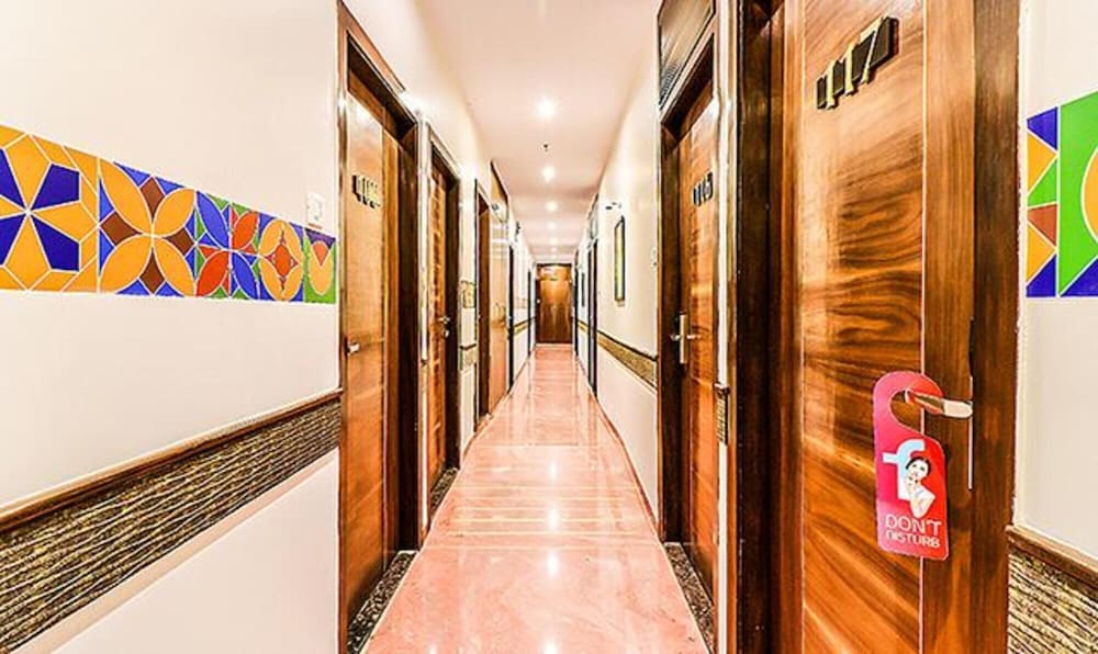 Fabhotel Admiral Andheri 25/31