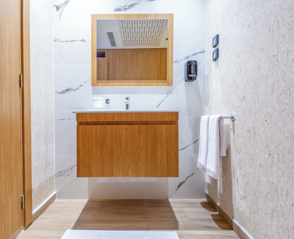 Hotel Kyriad Prestige City Center Tunis 23/23