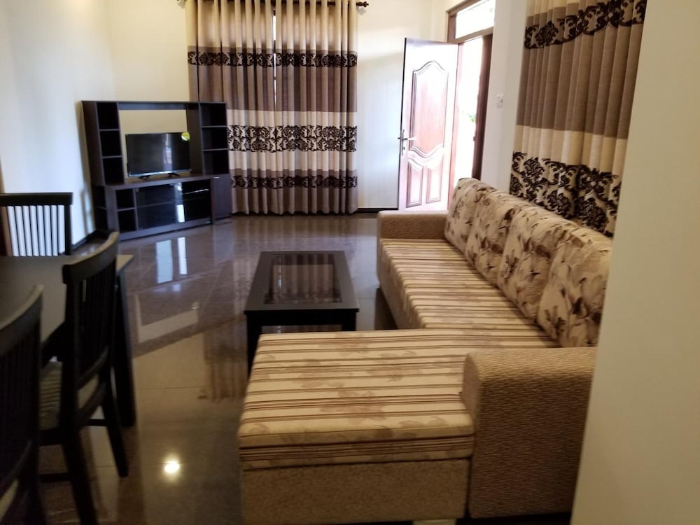 Coral Palm Villa And Apartment 29/50