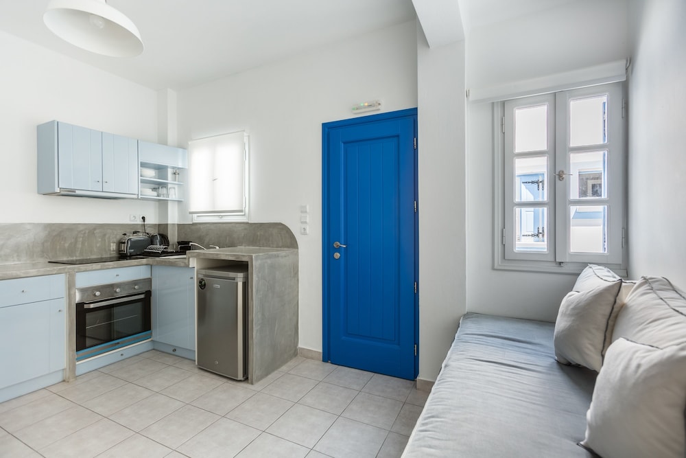 Fanouris Condo 14/22