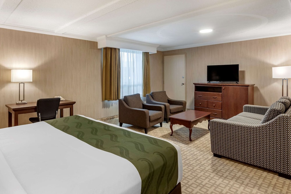 Quality Inn & Conference Centre Midland 20/54