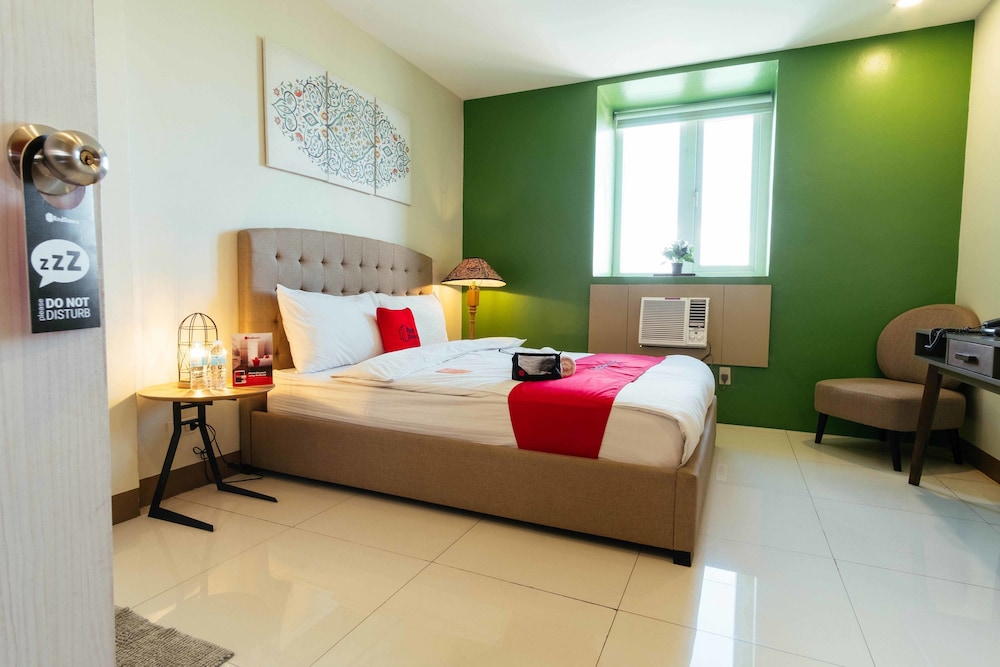 Reddoorz Plus Kamuning Quezon City 20/64